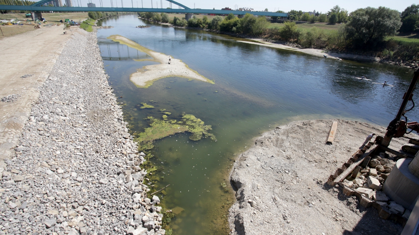 Hırvatistan'da Sava Nehri'nin su seviyesinde düşüş gözlendi