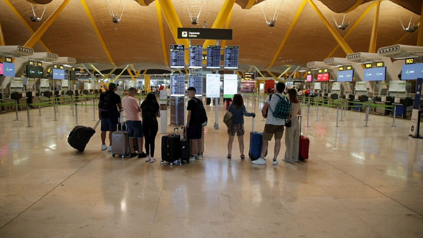 İspanya'da kaos büyüyor: Hava yolu şirketlerindeki greve Iberia Express de eklendi