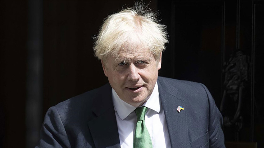Boris Johnson'dan veda mesajı: Kuralları yolda değiştirdiler