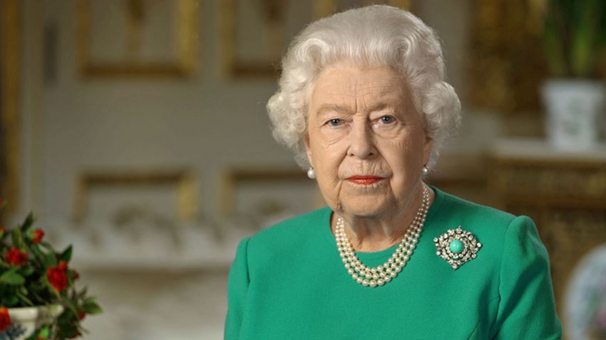 Buckingham Sarayı: Sağlık sorunları nedeniyle Kraliçe Elizabeth doktor kontrolünde tutuluyor