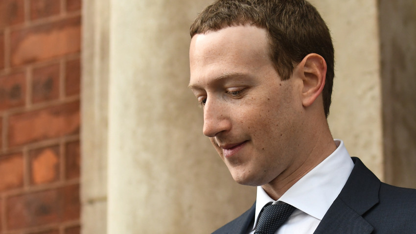 Mark Zuckerberg’in serveti 71 milyar dolar düştü