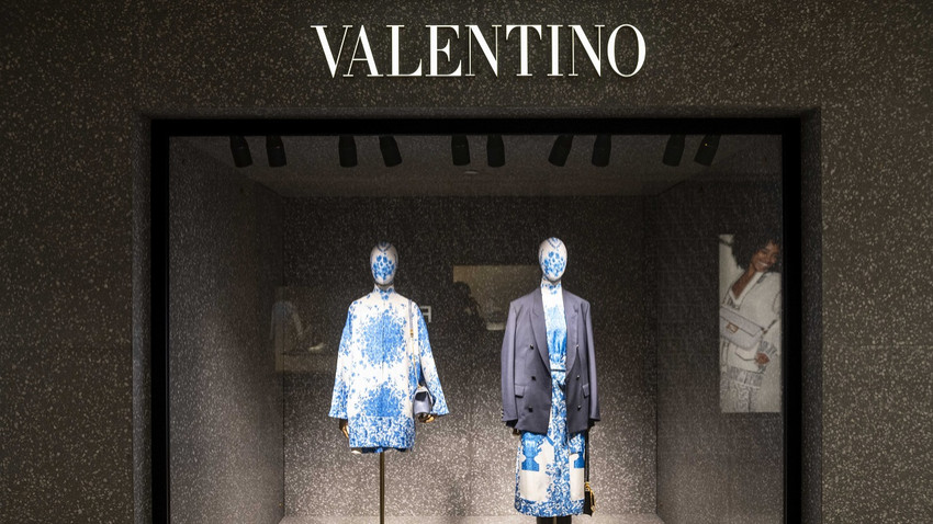 Valentino'nun mağazaları kararıyor