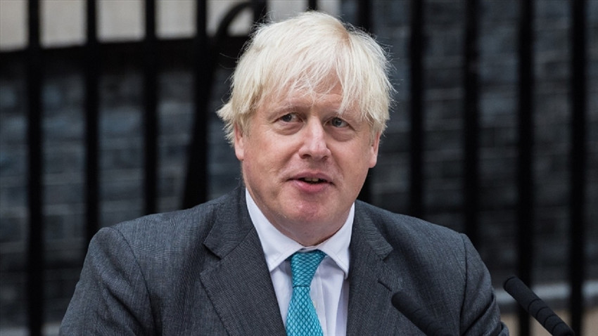 İngiltere’de liderlik yarışı, Boris Johnson tatilini yarıda kesti
