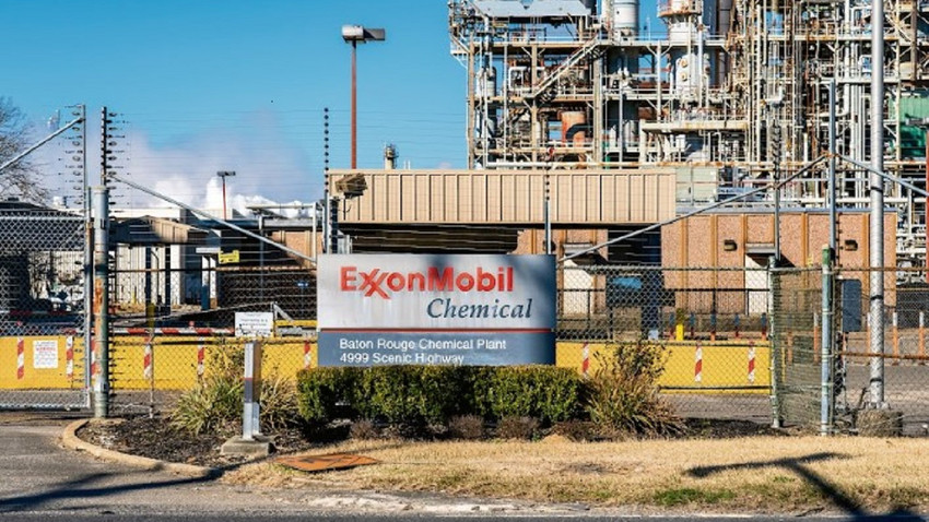 Davalı şirketlerden Exxon Mobil’e göre  bu hamle “iklim değişikliği risklerini  azaltan anlamlı eylemleri ilerletmek  adına hiçbir işe yaramayacak”.