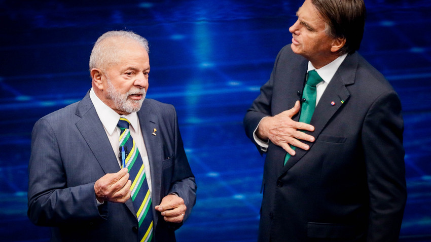 Lula da Silva ile Jair Bolsonaro seçim öncesi tartışma programında bir araya geldi (16 Eki 2022)