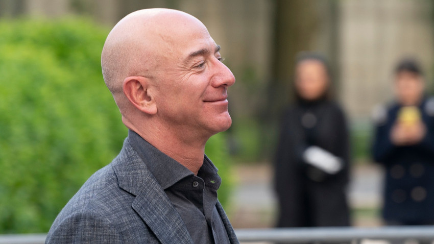 Jeff Bezos bu yılki en büyük Amazon hissesi bağışını yaptı