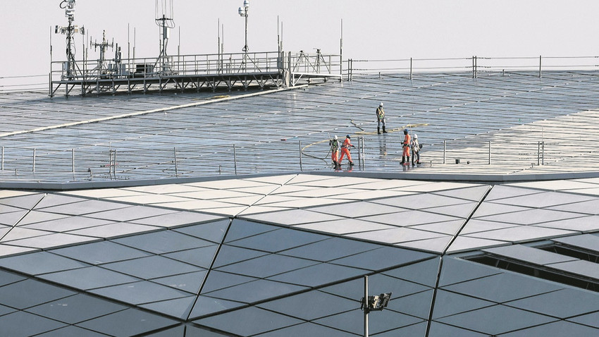 Katar’daki Dünya Kupası stadyumu inşaatlarından biri