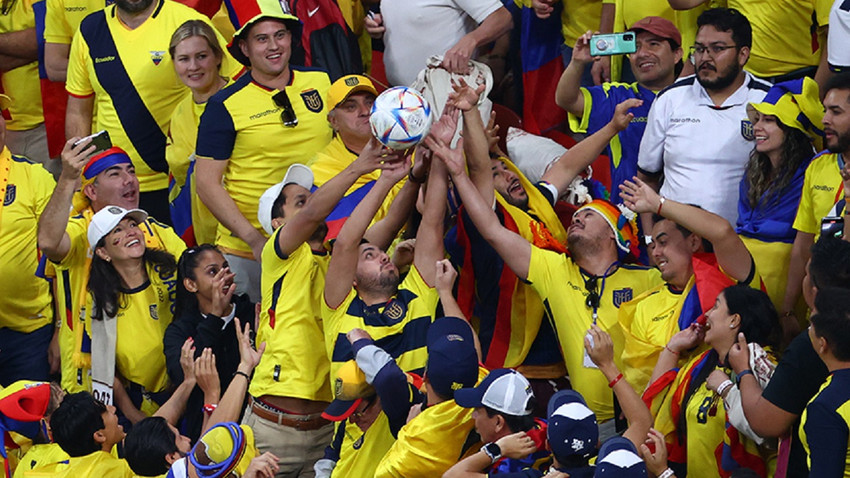 Dünya Kupası açılış maçında Ekvador Katar'ı 2-0 yendi