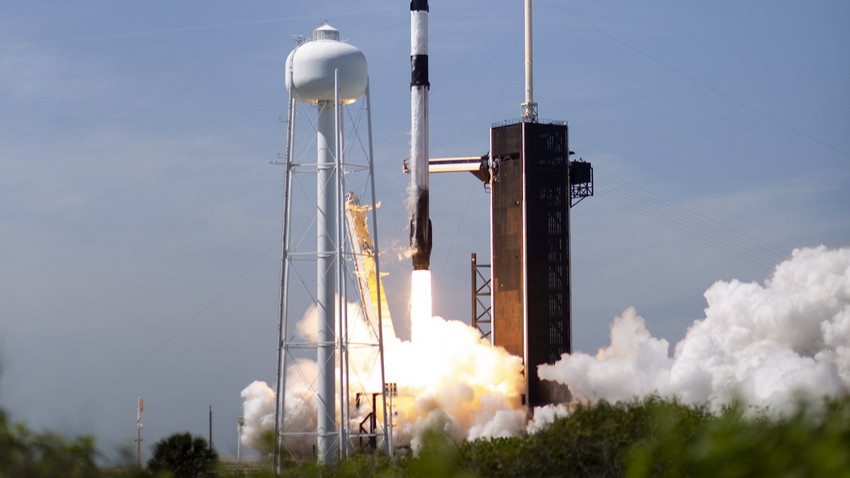 SpaceX'in Dragon kapsülü 4 ton kargoyla Uluslararası Uzay İstasyonu'na fırlatıldı