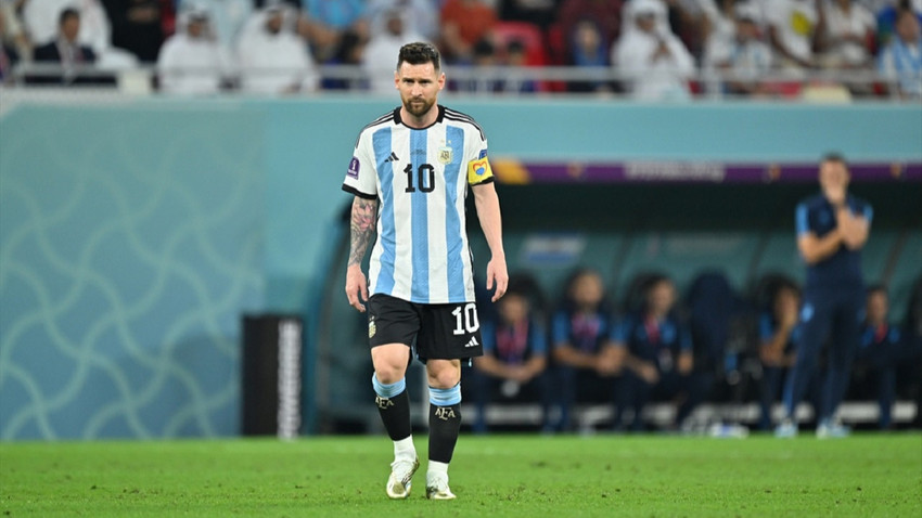 Arjantinli yıldız futbolcu Messi kariyerinin bininci maçına çıktı