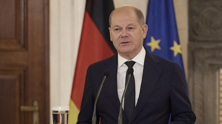 Almanya Başbakanı Scholz'un vergi skandalı için yeniden Federal Meclis'e çağırılması talep edildi