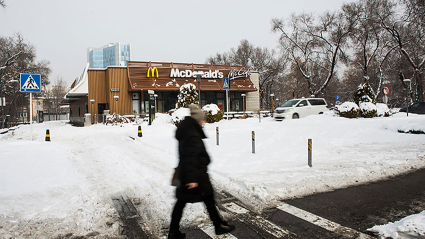 McDonald’s Kazakistan’daki faaliyetlerini durdurdu