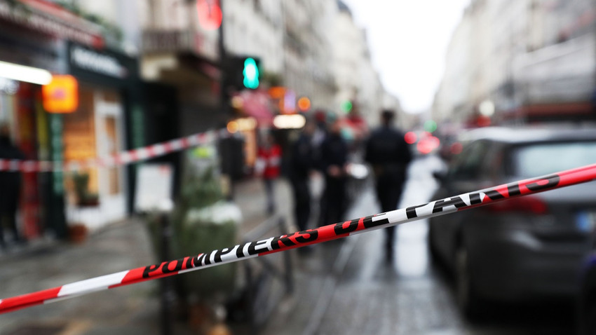 Paris'te tren garında bıçaklı saldırı