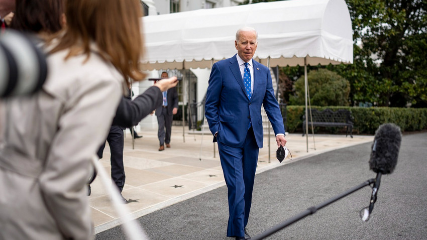 ABD Başkanı Joe Biden, 4 Ocak 2023'te Washington'daki Beyaz Saray'da gazetecilere konuşurken. 2017'de Beyaz Saray'dan ayrılmadan önce belgelerin düzenlenmesine ne kadar dahil olduğu belli değil. (Fotoğraf: Doug Mills/New York Times)