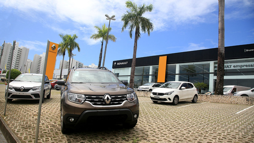 Renault'un satışları 2022'de yüzde 5,9 düştü