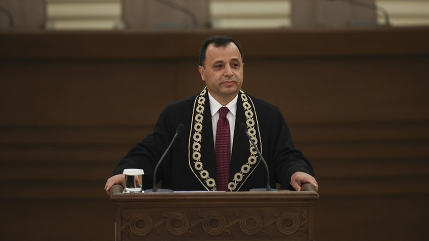Zühtü Arslan yeniden Anayasa Mahkemesi Başkanlığına seçildi