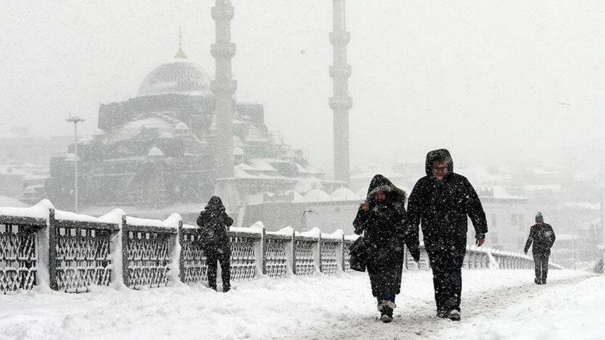 AKOM'dan İstanbullulara kuvvetli kar yağışı uyarısı