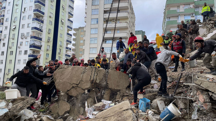 Prof. Dr. Övgün Ahmet Ercan: Kahramanmaraş depremi 300 atom bombasından güçlü