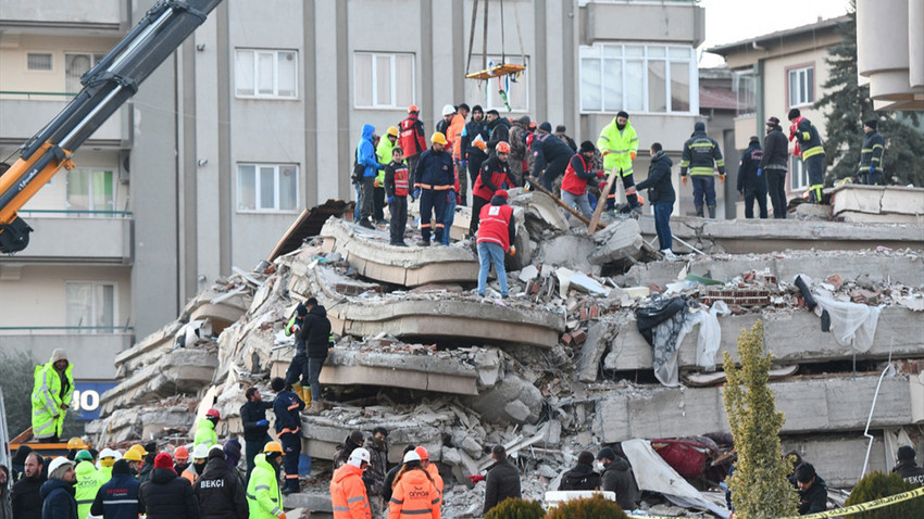 Kahramanmaraş depreminde 3. gün: Can kaybı 9 bin 57'ye yükseldi