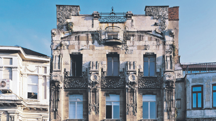 İstanbul’da tarihi bilinen en eski Art Nouveau yapı Botter Apartmanı 1900-1901 tarihli / Cemal Emden