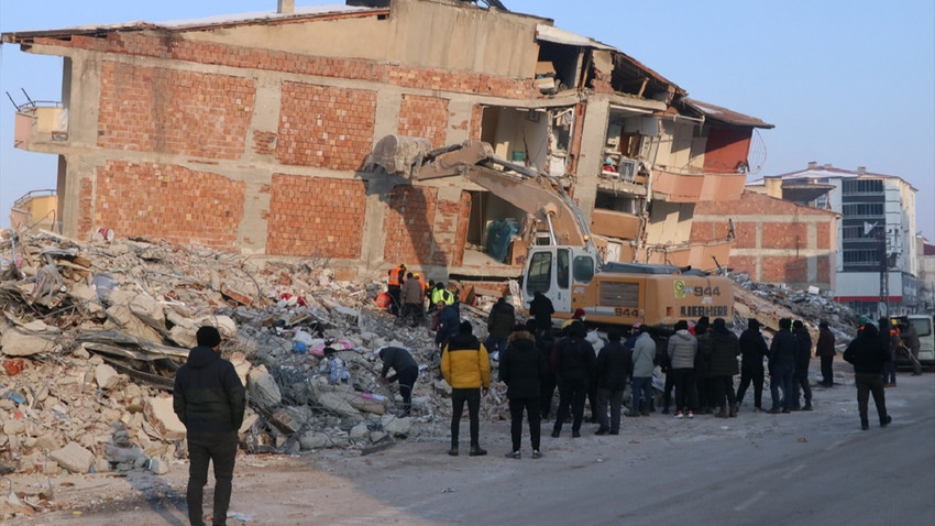 The Economist: Türkiye'deki yıkım, inşaat dolandırıcılığının ölümcül boyutlarını gösteriyor