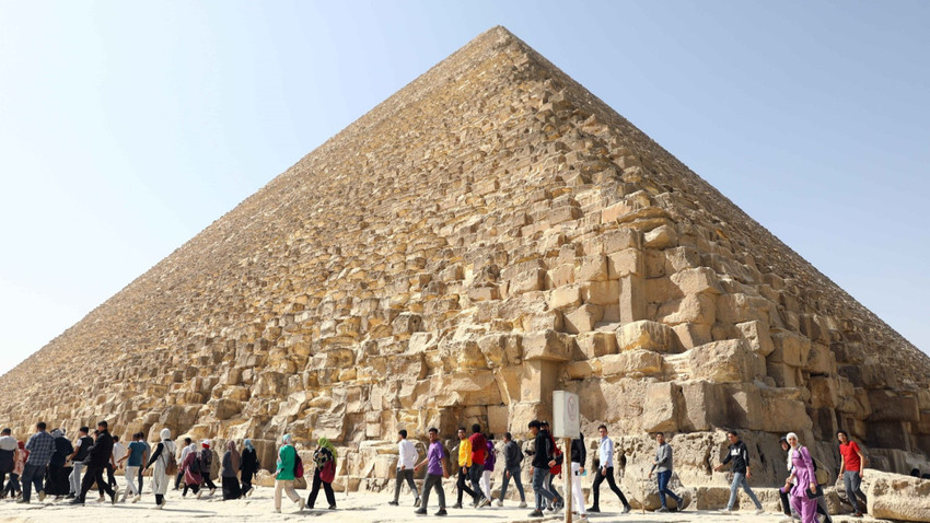 Bilim insanları Büyük Giza Piramidi'ndeki gizli koridoru ortaya çıkardı