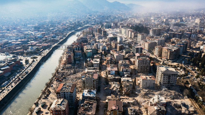 Mimarlar Hatay’ı helikopterle dolaşıp oluşturulacak projeler için bilgi topladılar (Fotoğraf:  Burak Kara/Getty Images)