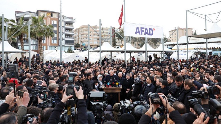 Bloomberg yazdı: Erdoğan 20 yıllık iktidarının en zorlu seçim kampanyasını başlattı