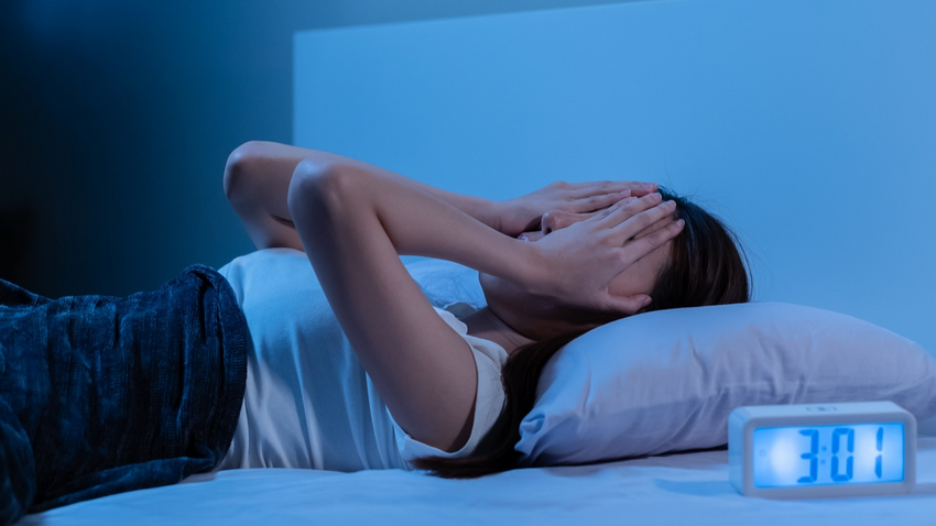 Geceleri 6 saatten az uyumak aşıların etkisini azaltıyor
