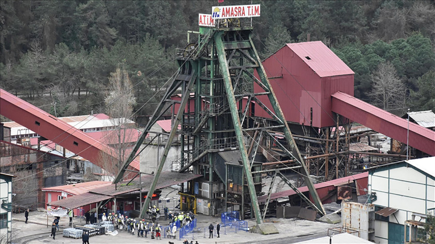 Amasra'da maden ocağında baraj kaldırma çalışmasında yangın çıktı