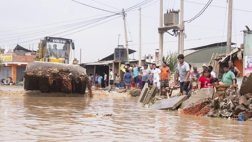 Peru'da Yaku Kasırgası'nın yol açtığı sellerde 65 kişi hayatını kaybetti
