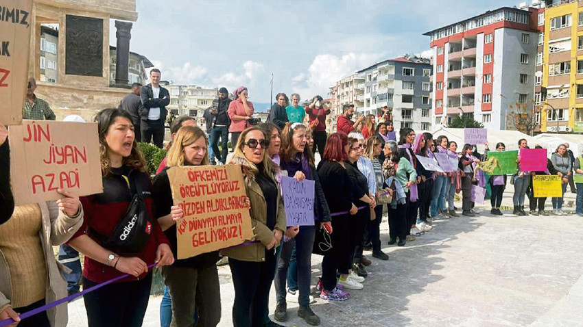 Deprem bölgesindeki kadınlar için meslek kursları açılmalı