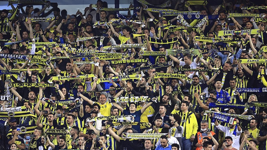 Fenerbahçeli 7 taraftara ömür boyu stada giriş yasağı