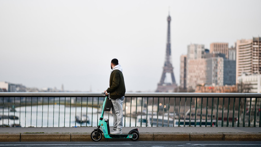 Paris’te elektrikli scooterların kaderi yarın belli oluyor