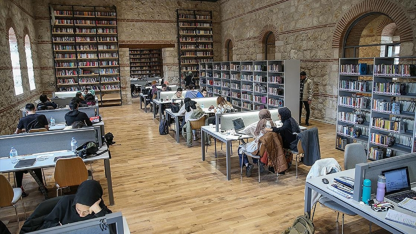 Rami Kütüphanesi 600 binden fazla kitapseveri ağırladı
