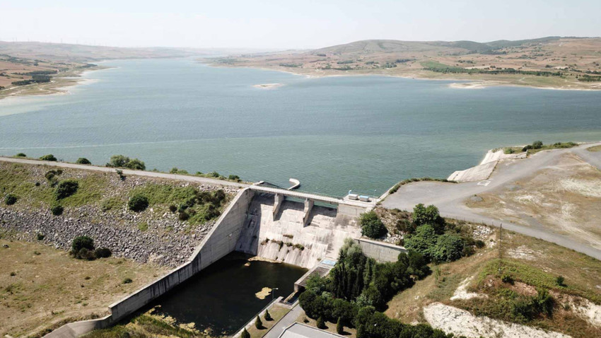 Sazlıdere Barajı bölgesine dökülen atık madde göle karıştı mı? İSKİ'den açıklama geldi