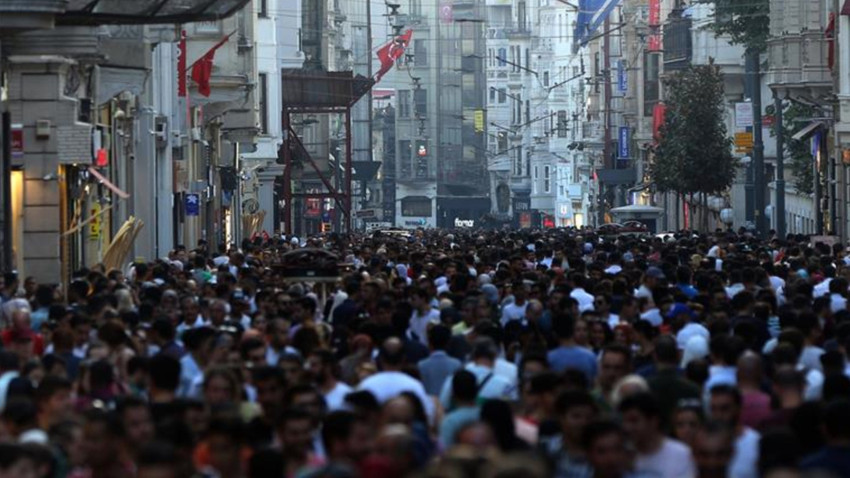 Kendine ‘muhafazakar’ diyenlerin sayısı arttı