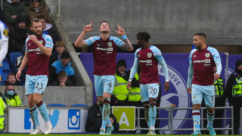 Burnley 40. haftada Premier Lig'i garantiledi