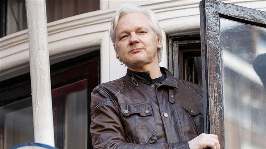 Wikileaks'in kurucusu Assange 5 yıl sonra serbest