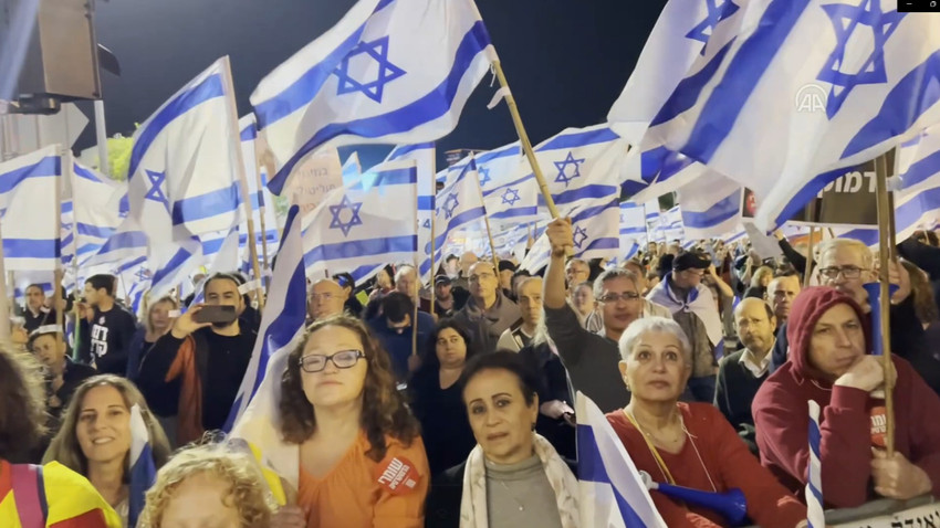 İsrailliler Netanyahu hükumetinin yargı düzenlemesine karşı gösterilerini sürdürüyor