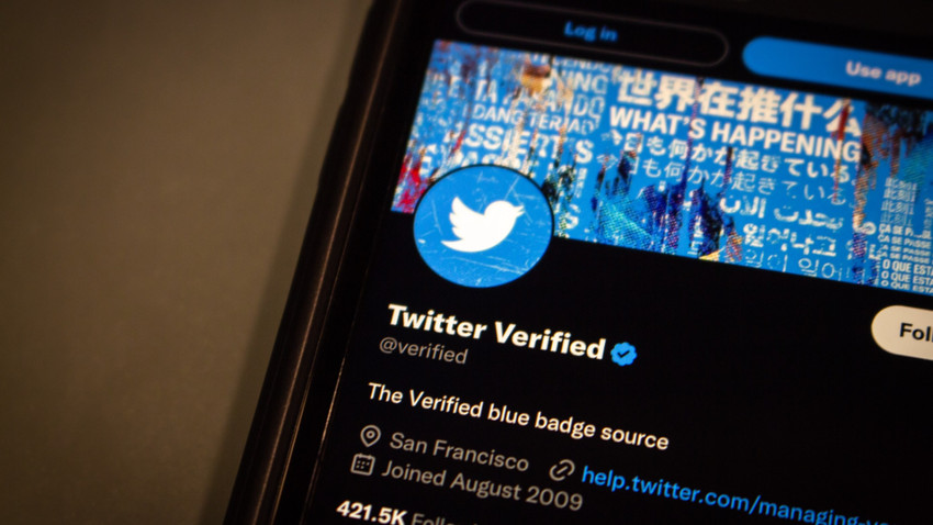 Twitter daha önce ücretsiz verdiği tüm mavi rozetleri kaldırdı