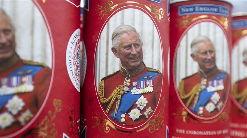 Kral 3. Charles'ın taç giyme törenindeki her aksesuarın yüzlerce yıllık geçmişi var