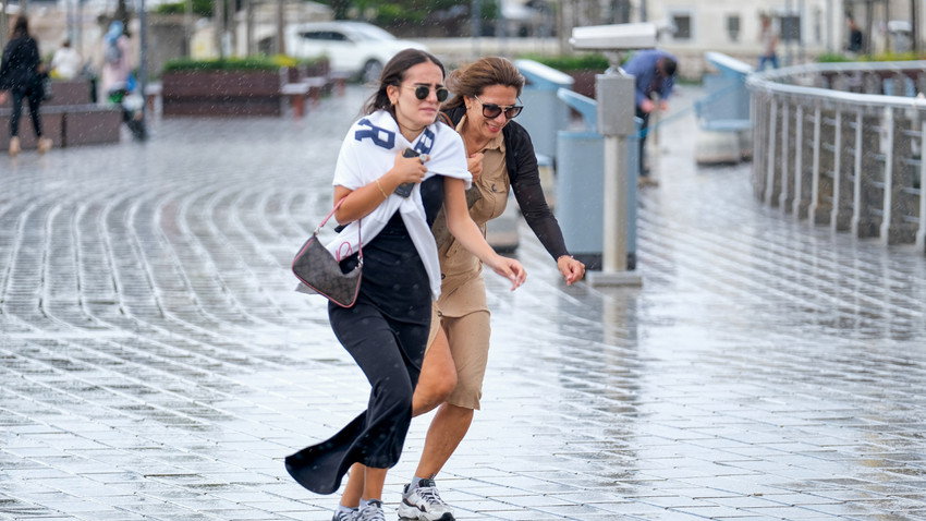 Meteoroloji'den İstanbul dahil birçok il için sel uyarısı