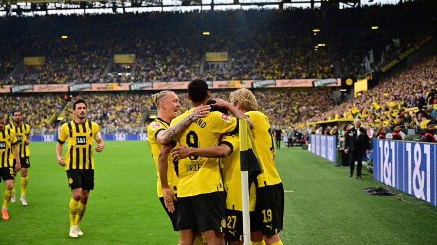 Bundesliga'da Münih ile Dortmund arasındaki zirve yarışı tırmanıyor