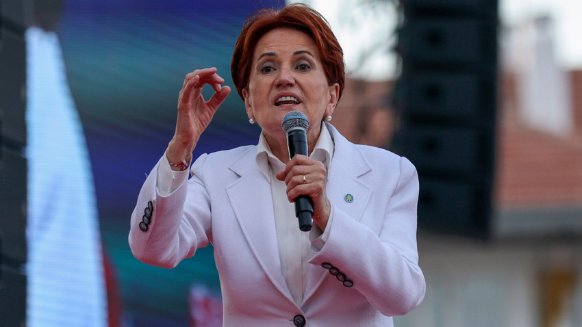 Meral Akşener'den İmamoğlu ve Yavaş'a övgü