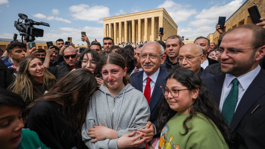 Kılıçdaroğlu Anıtkabir'i ziyaret etti:  Cesaret eden kazanır, biz Ata'mızdan öyle öğrendik