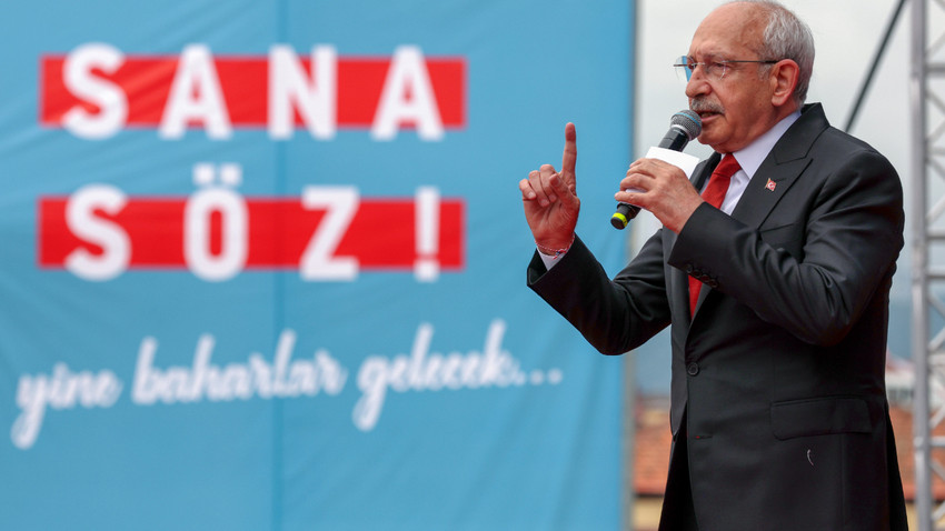 Kılıçdaroğlu'ndan Demet Akalınlı paylaşımı: Sanatçılarla kavga etmeyeceğiz