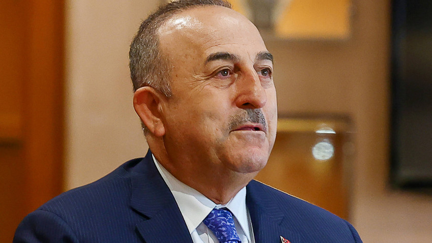 Bakan Çavuşoğlu: Yurt dışındaki oyların yüzde 80’i henüz sayılmadı
