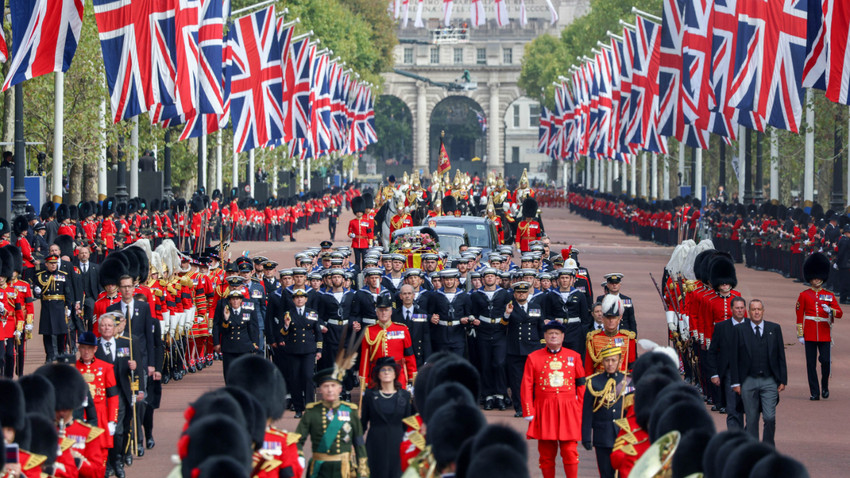 İngiltere Kraliçesi 2. Elizabeth'in cenaze töreninin maliyeti belli oldu