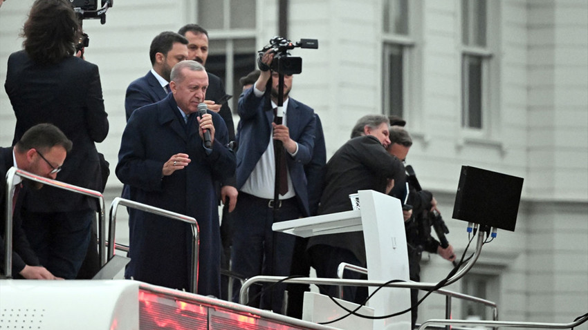 Cumhurbaşkanı Erdoğan: Balkon konuşmasını Külliye'den yapacağız